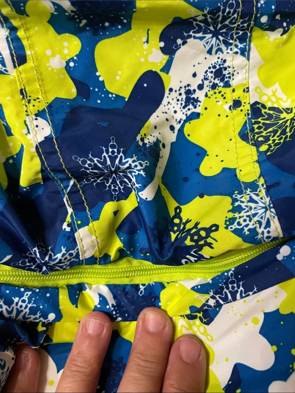 Phibee colorful winter coat removable hood size 5-6